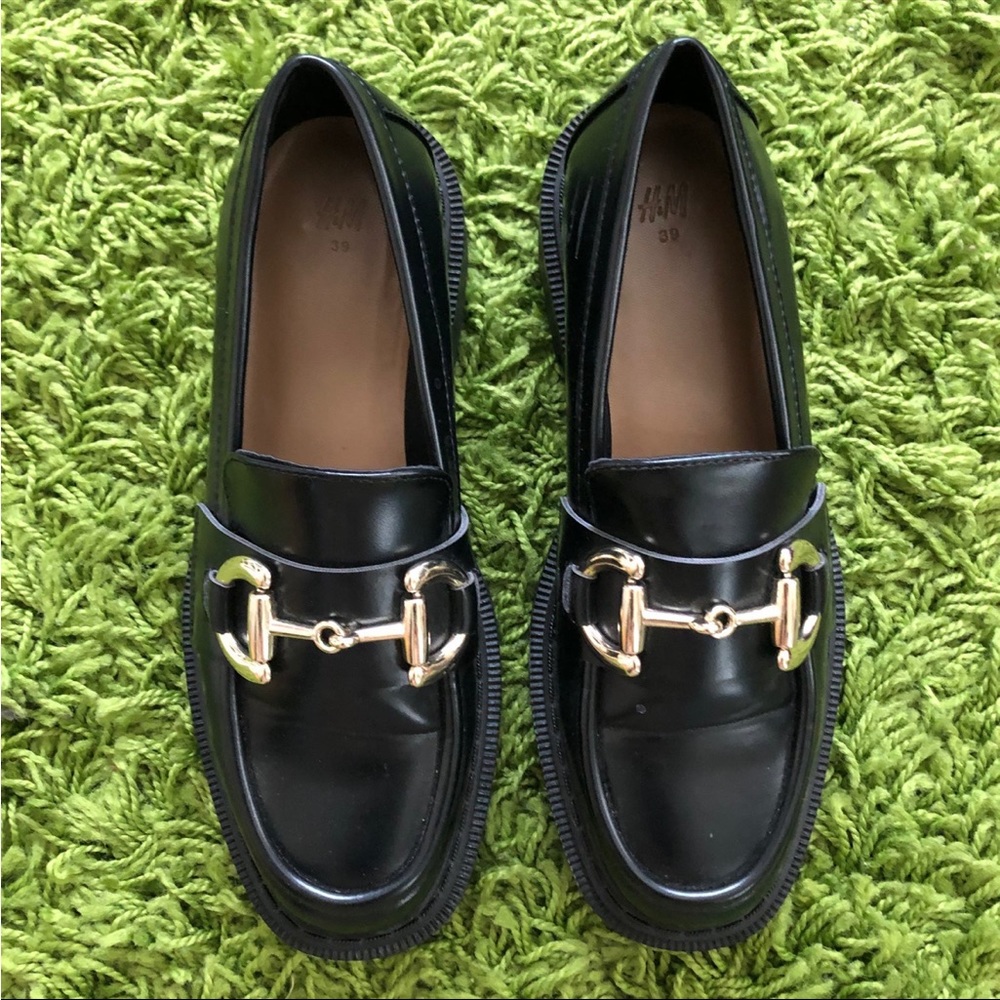 Chunky loafers